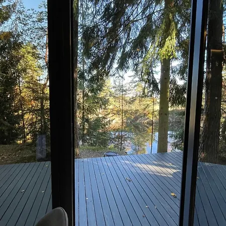 Lakewood - Hidden Mirror Retreat